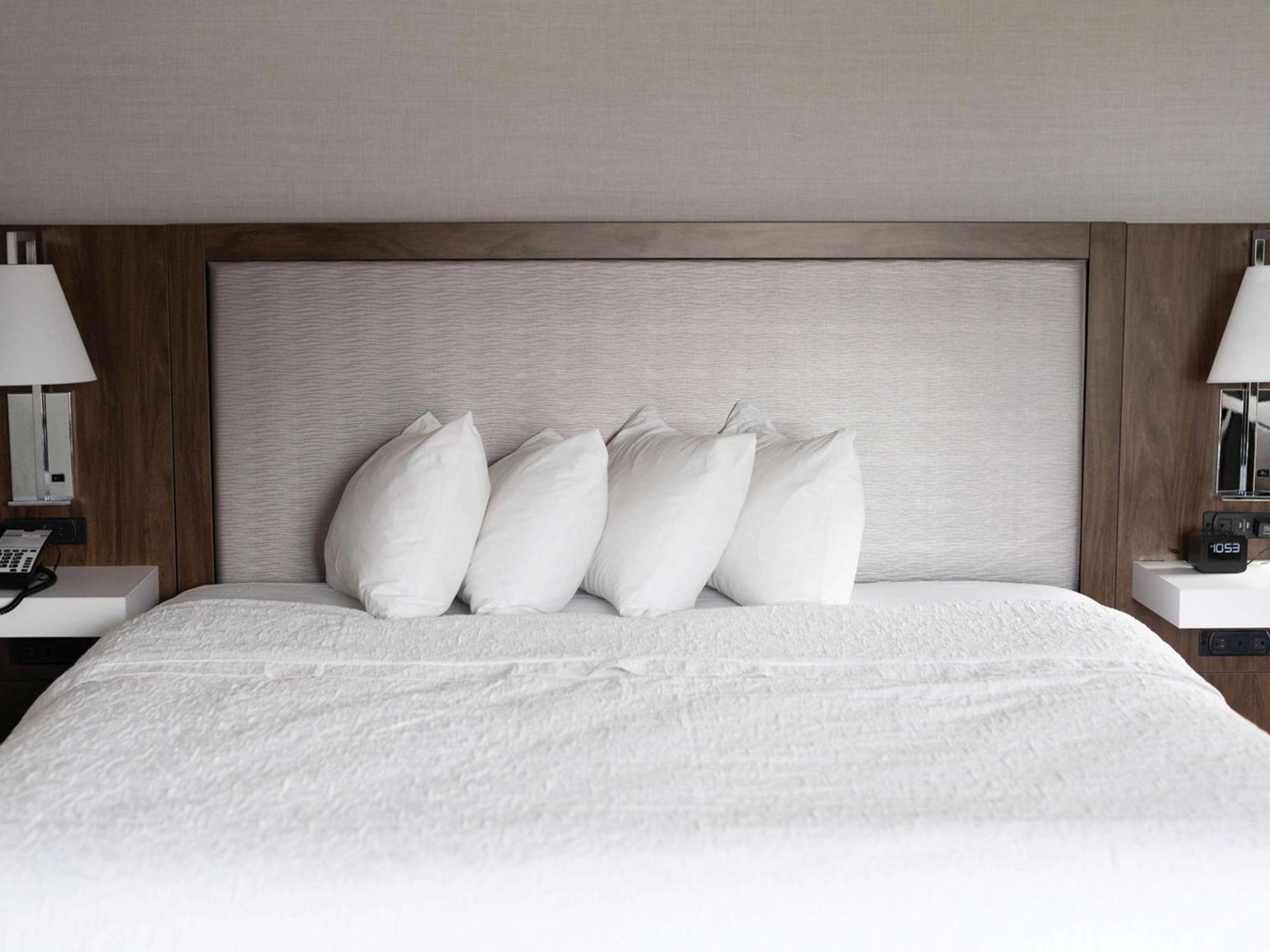 Hampton Inn & Suites Erie Bayfront Ngoại thất bức ảnh