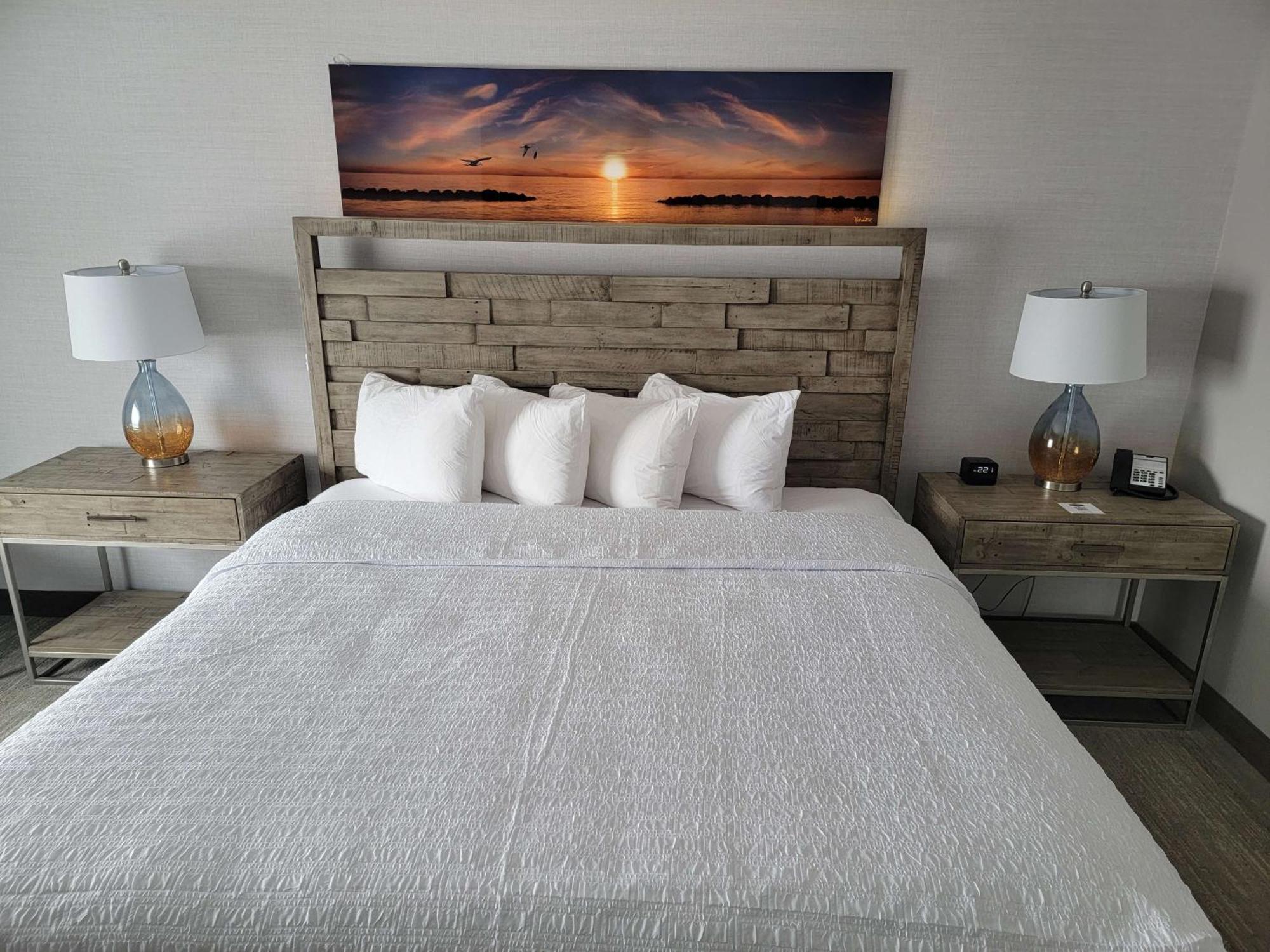 Hampton Inn & Suites Erie Bayfront Ngoại thất bức ảnh
